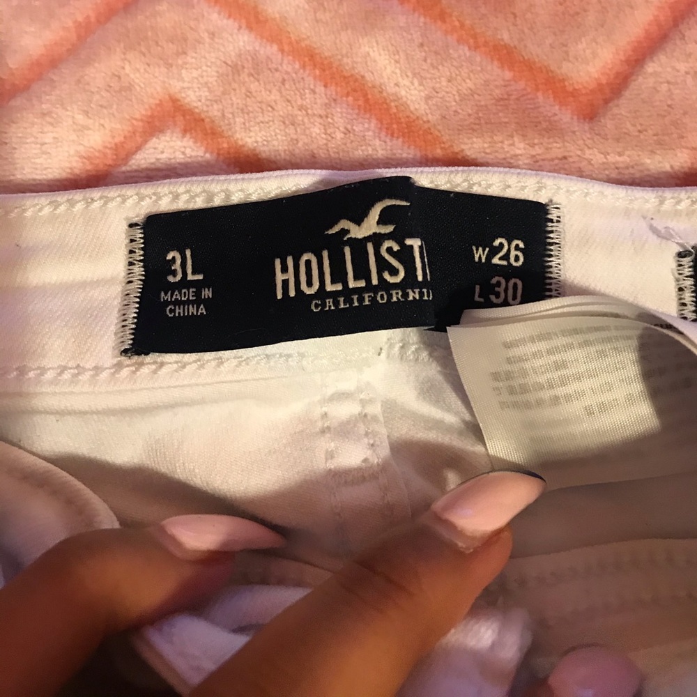 White skinny jeans